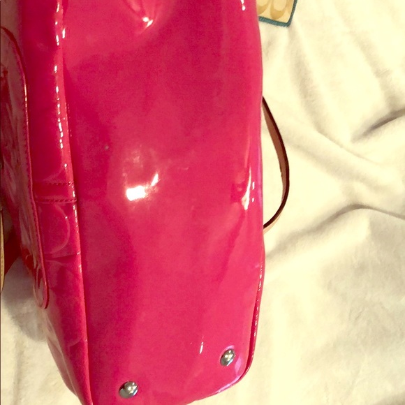 F25487 Coach Sig. Embossed Patent - Picture 2 of 8